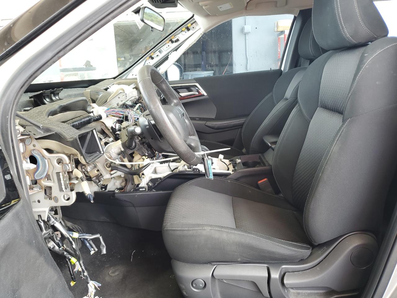 JA4J3TA85NZ033476 2022 Mitsubishi Outlander Es