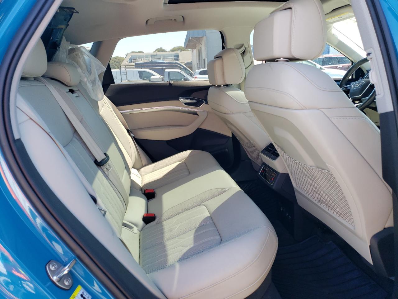 WA1VAAGE4KB007559 2019 Audi E-Tron Prestige