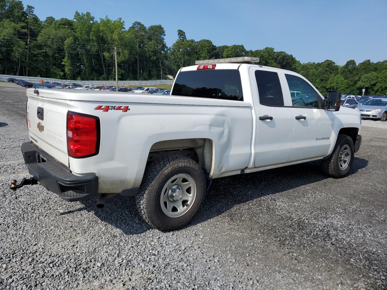 2018 Chevrolet Silverado K1500 vin: 1GCVKNEC1JZ303740