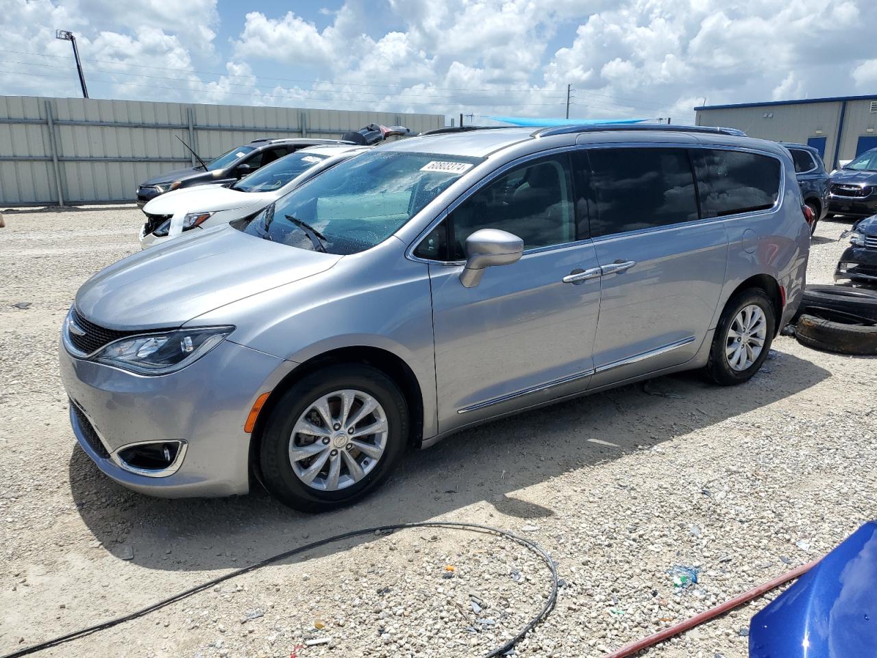 2019 Chrysler Pacifica Touring L vin: 2C4RC1BG4KR593238