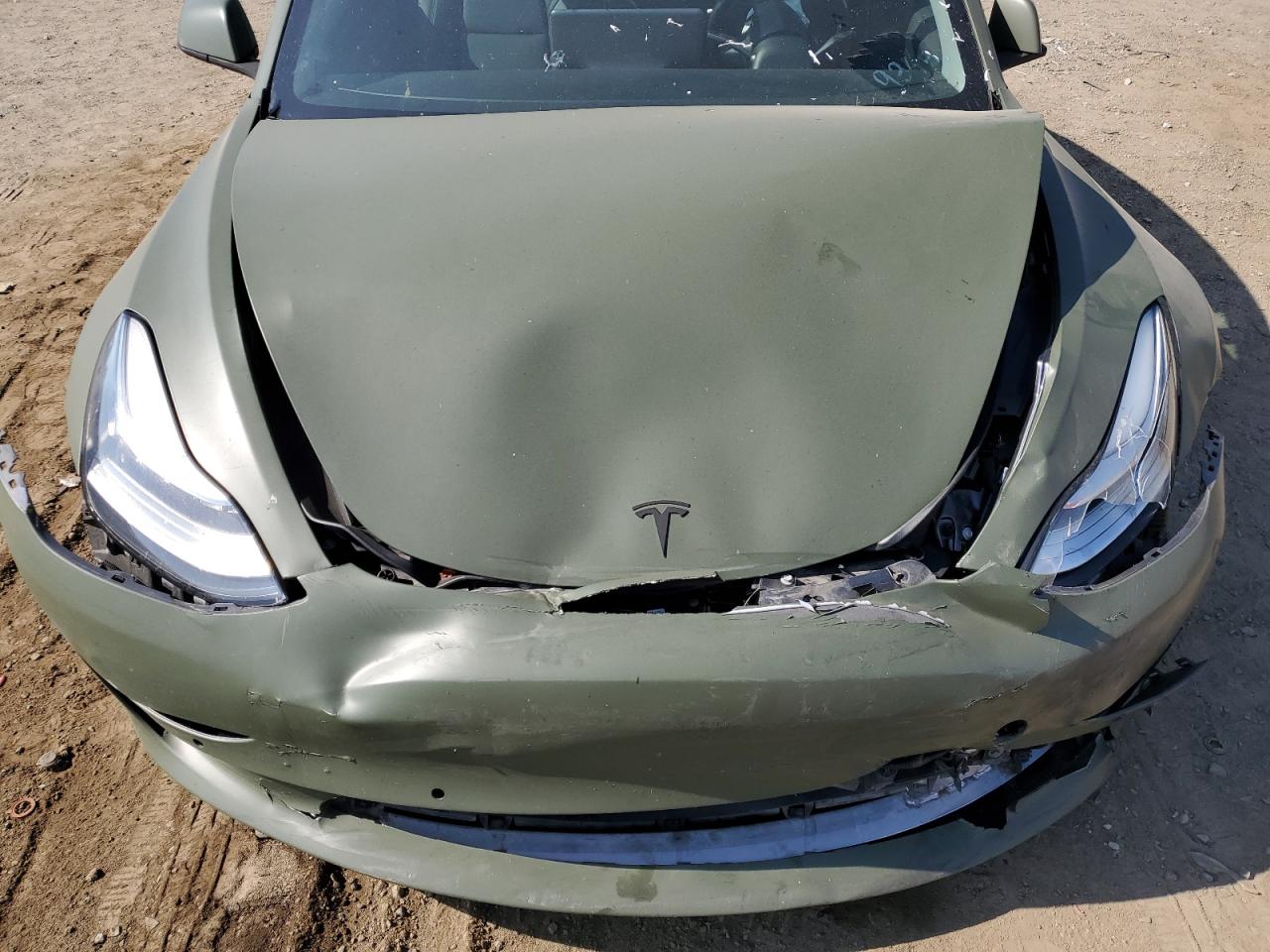 5YJ3E1EB0JF119345 2018 Tesla Model 3