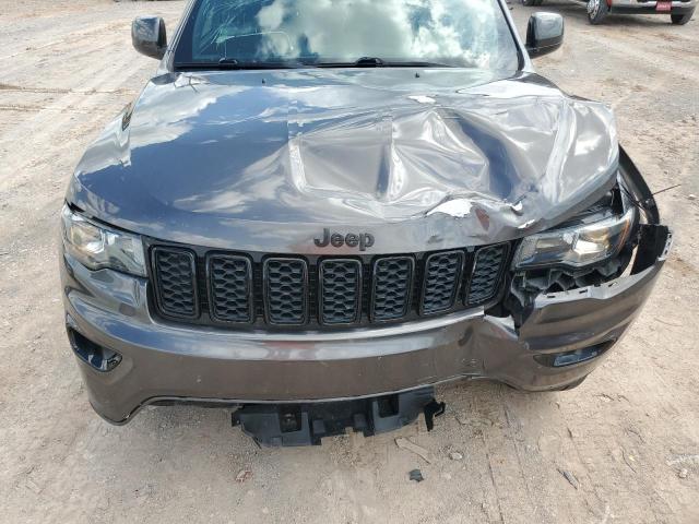 VIN 1C4RJEAG2JC442520 2018 Jeep Grand Cherokee, Laredo no.12