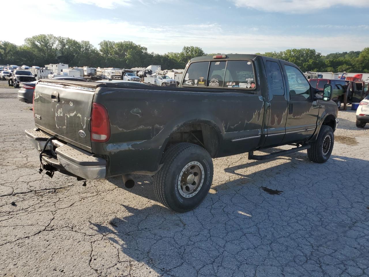 Lot #2678718429 1999 FORD F350 SRW S