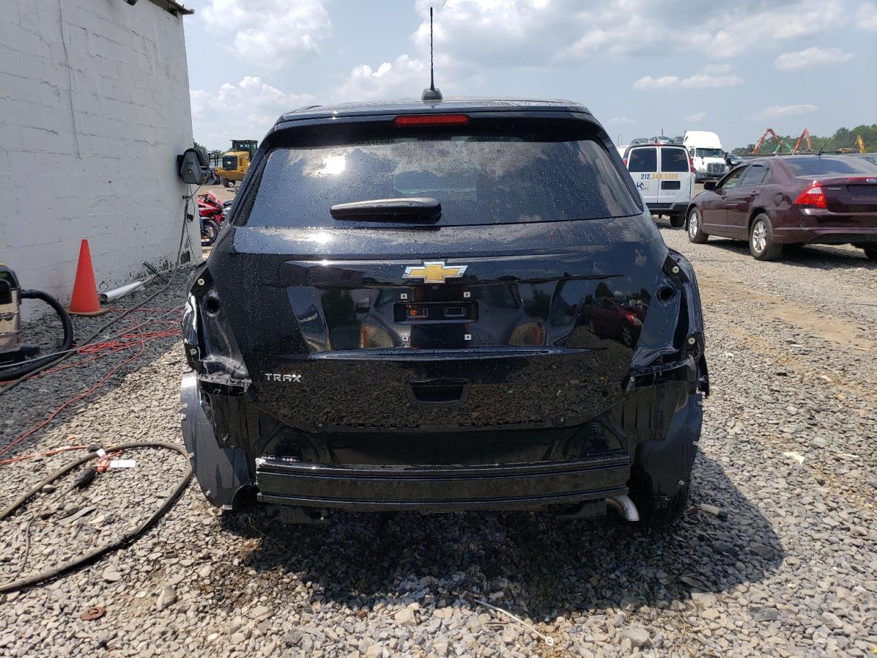 2021 Chevrolet Trax Ls vin: KL7CJKSB5MB311953