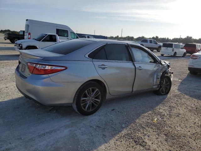 VIN 4T1BF1FK8GU172426 2016 Toyota Camry, LE no.3