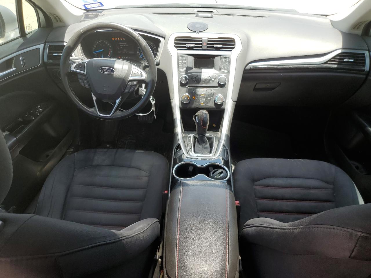 3FA6P0H78FR176218 2015 Ford Fusion Se