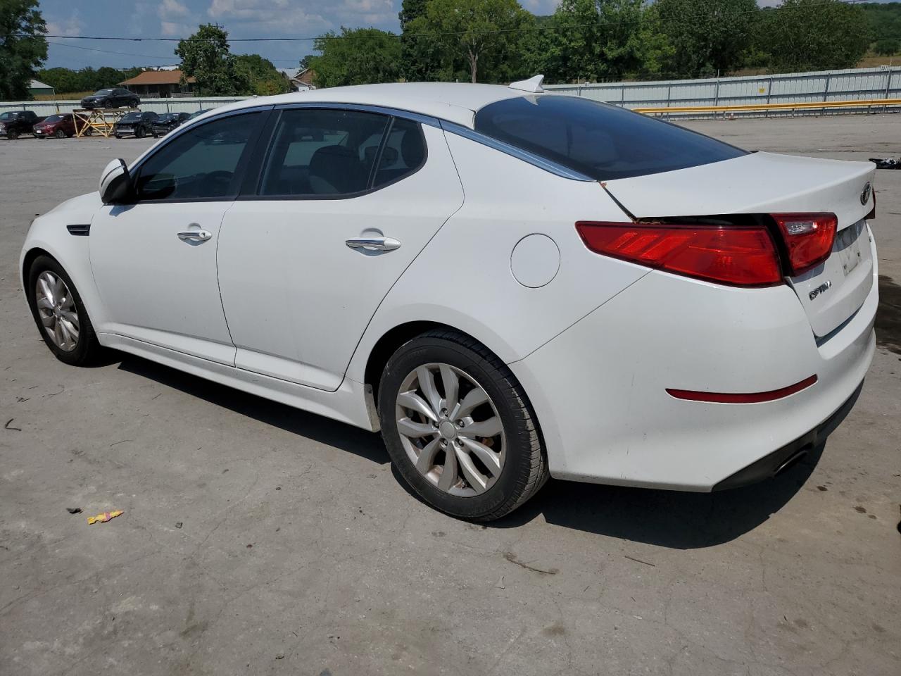 5XXGM4A7XFG363581 2015 Kia Optima Lx