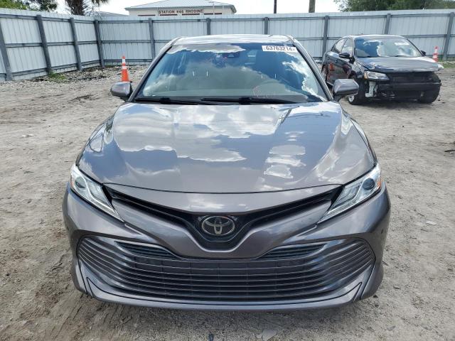 VIN 4T1B11HK5JU087188 2018 Toyota Camry, L no.5