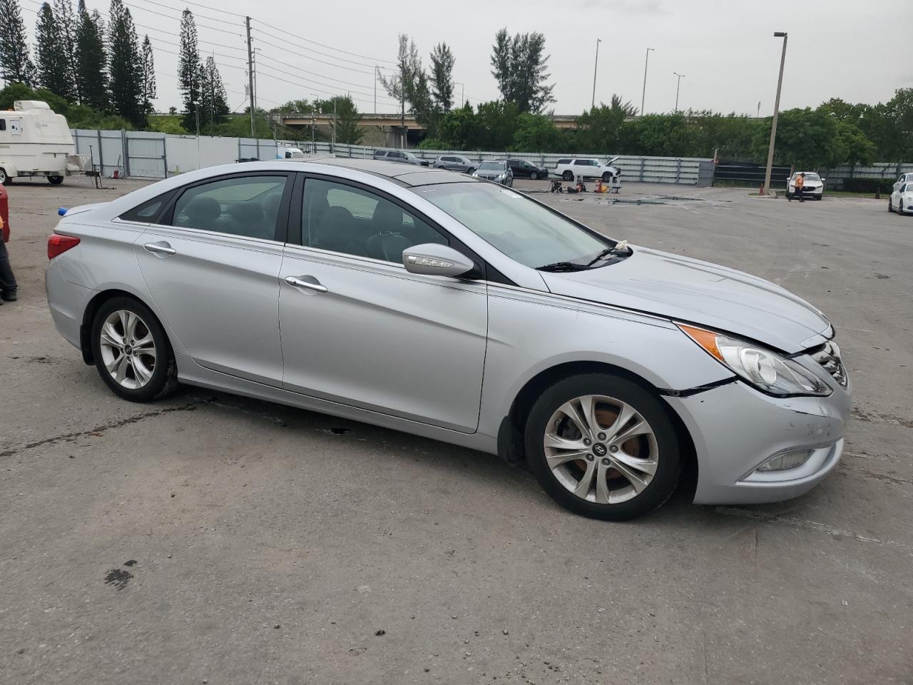 5NPEC4AC4DH639780 2013 Hyundai Sonata Se