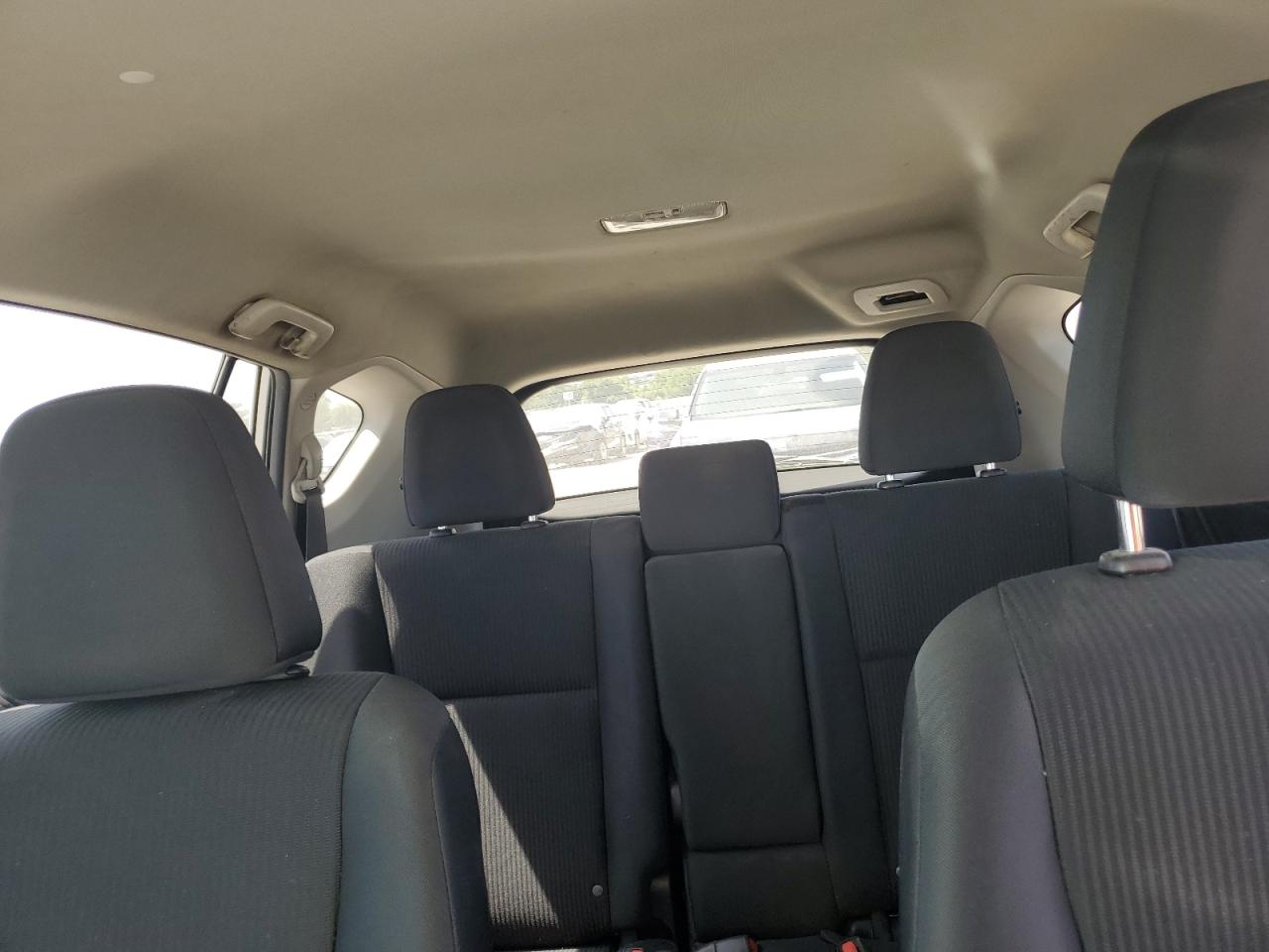 2T3ZFREV0HW373772 2017 Toyota Rav4 Le