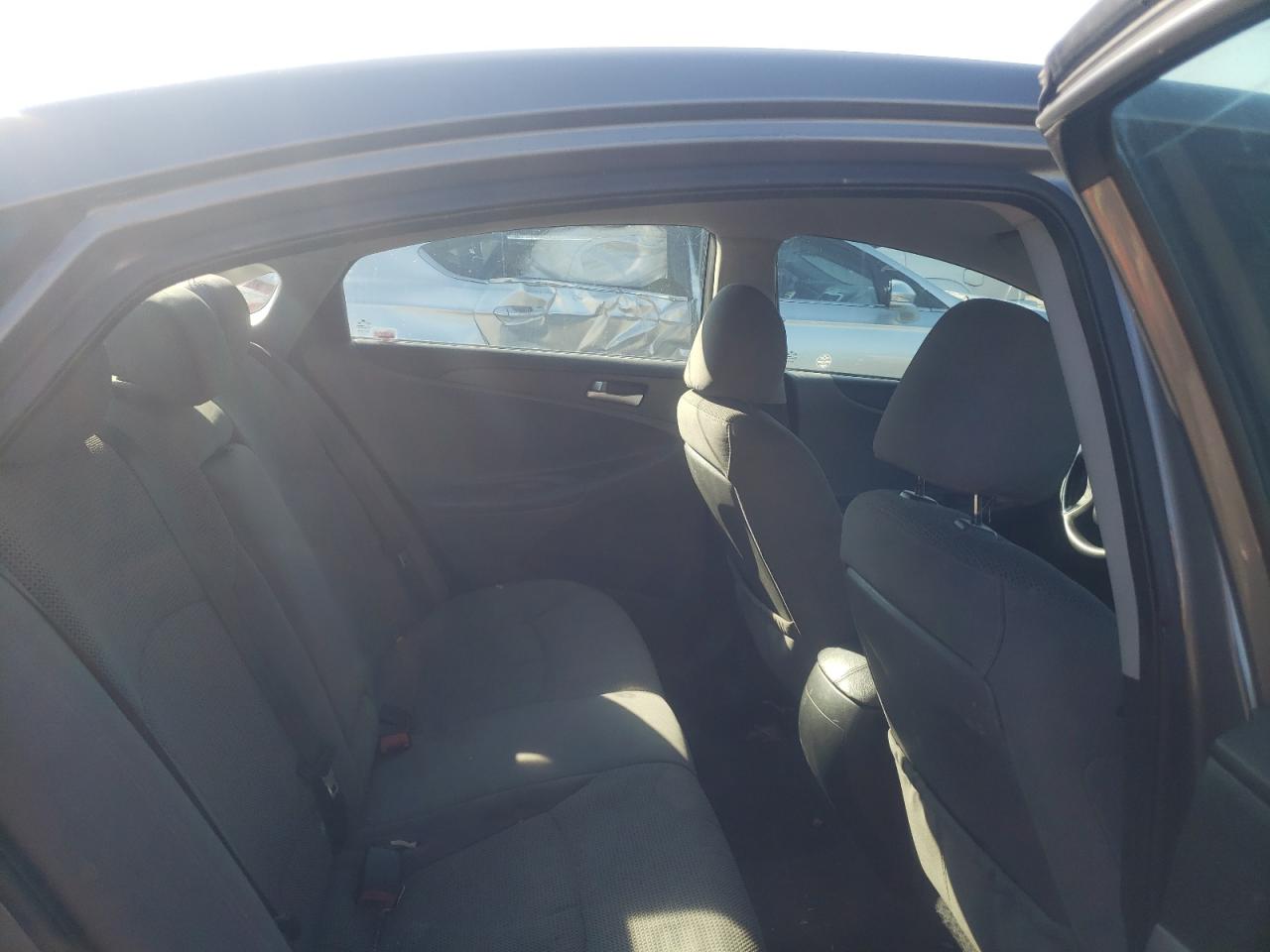 5NPEB4AC9DH618393 2013 Hyundai Sonata Gls