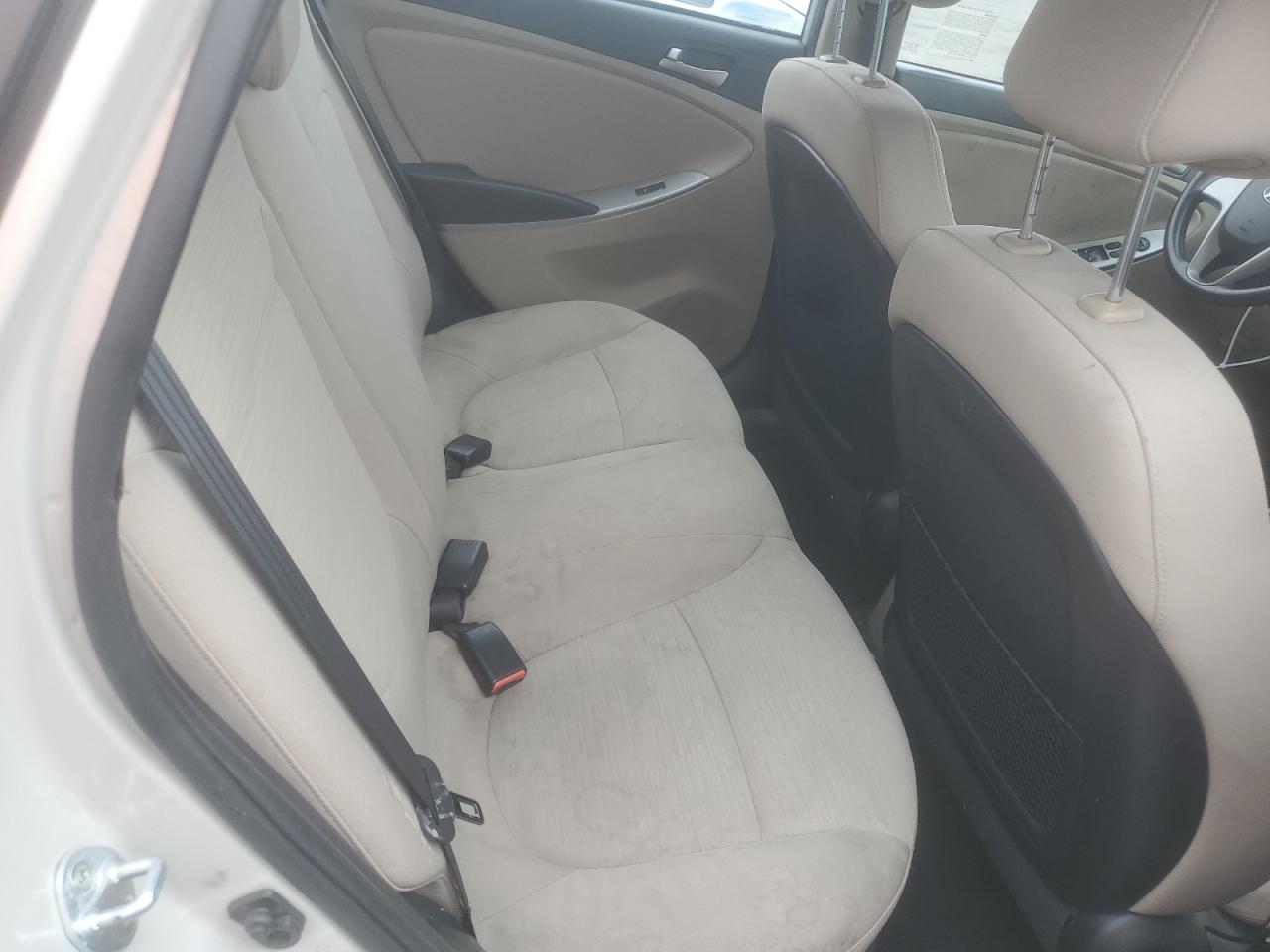 KMHCT4AE4GU986492 2016 Hyundai Accent Se