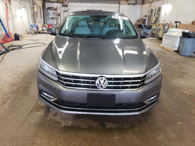 VIN 1VWBA7A3XJC026271 2018 Volkswagen Passat, SE no.5