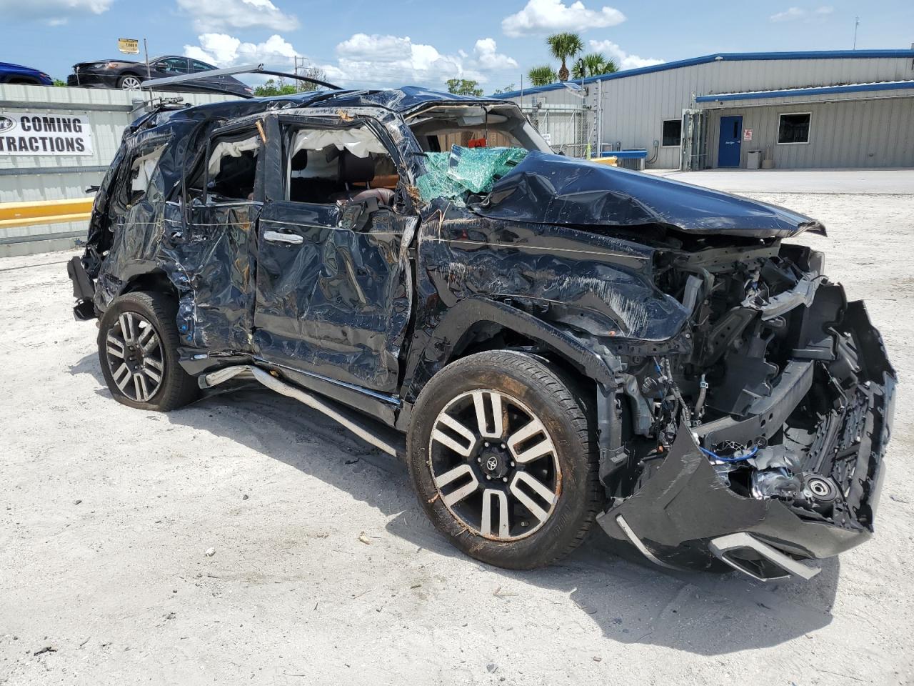 JTEZU5JR5J5172546 2018 Toyota 4Runner Sr5