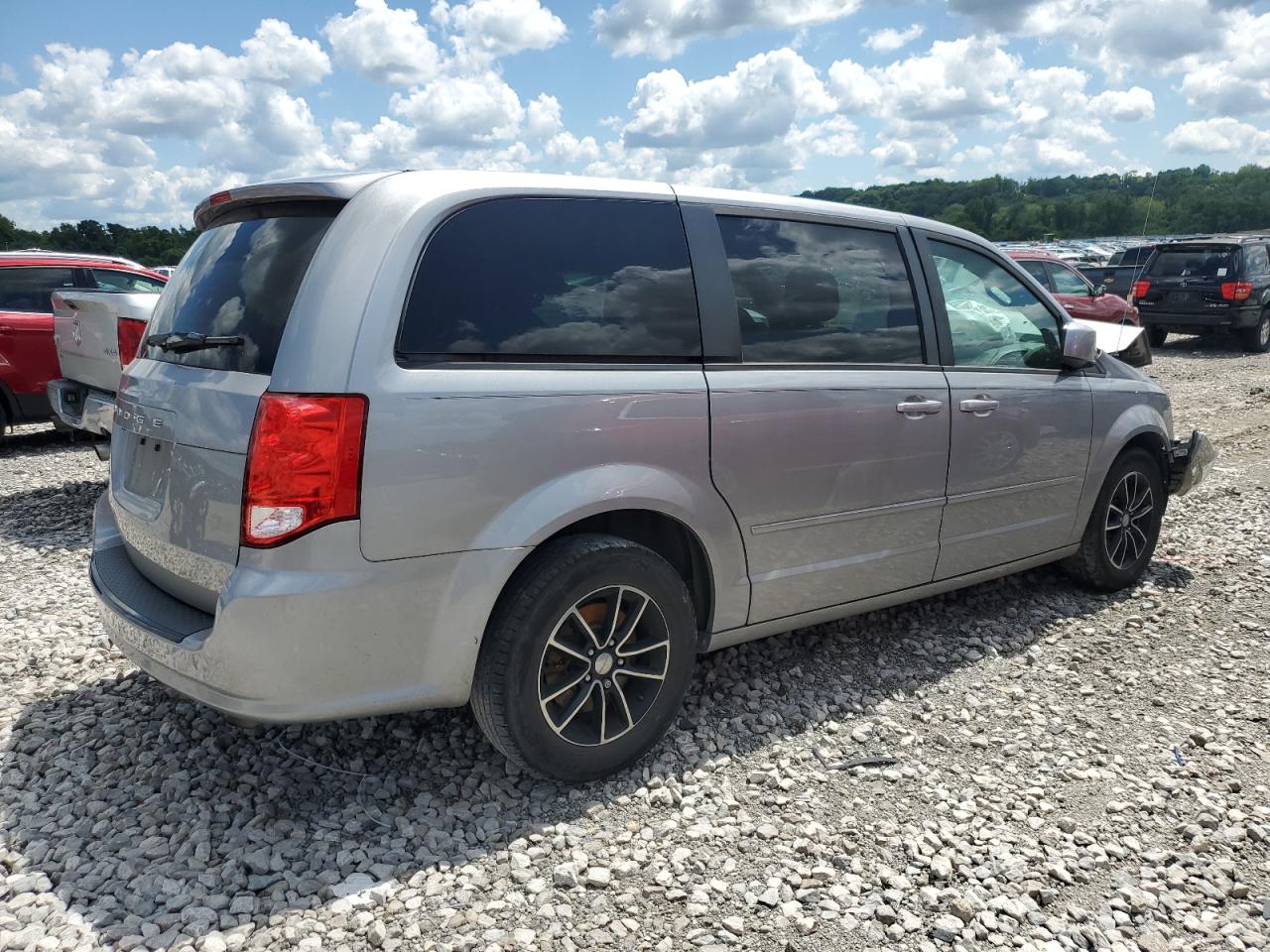 Lot #3046729262 2017 DODGE GRAND CARA