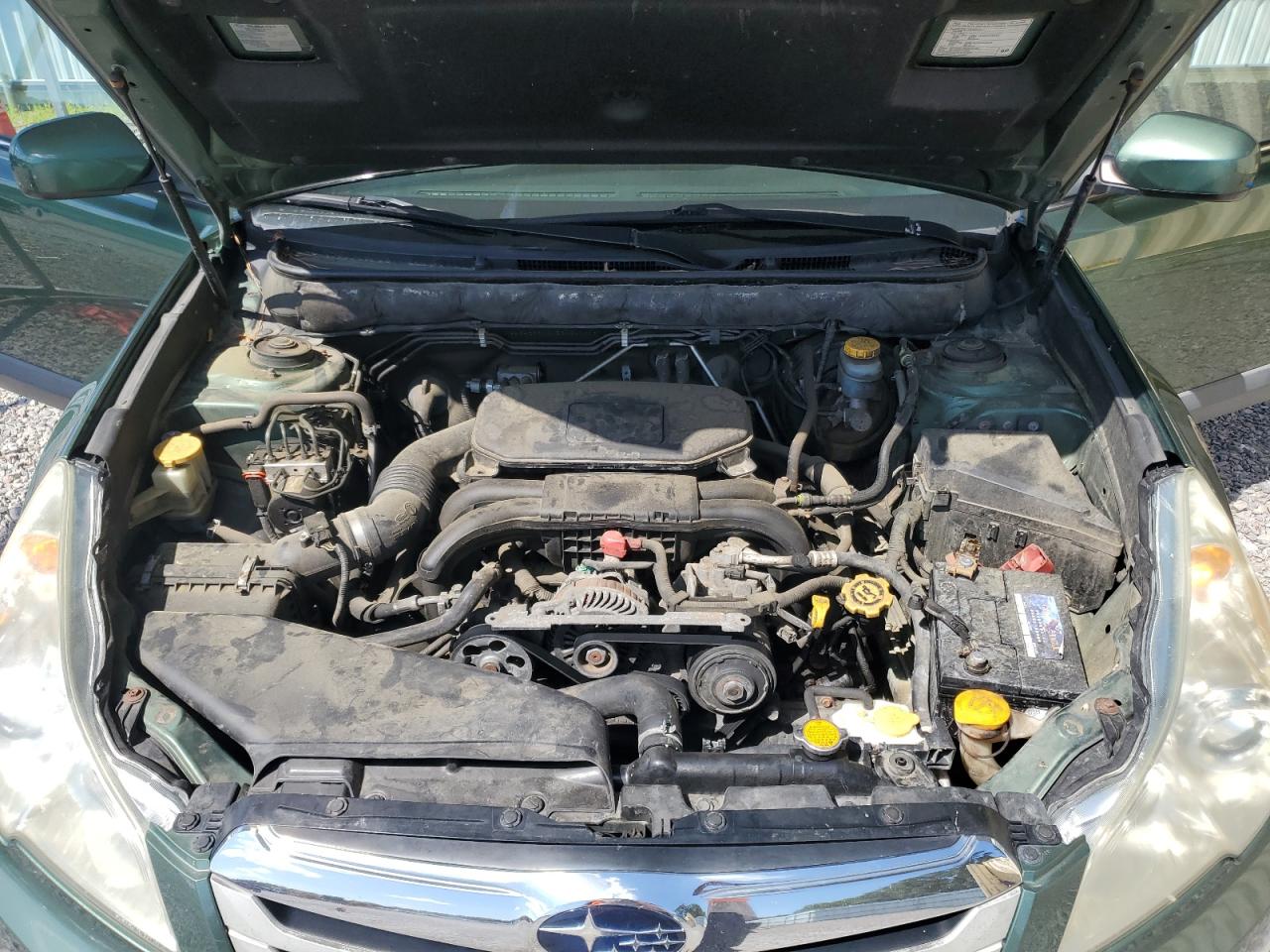 4S4BRBCC0B3424131 2011 Subaru Outback 2.5I Premium