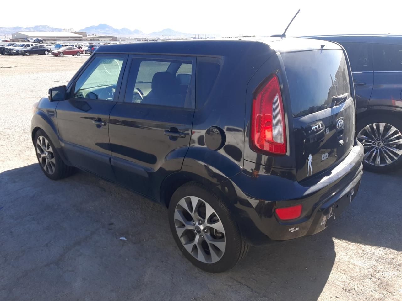 2013 Kia Soul + vin: KNDJT2A68D7604127