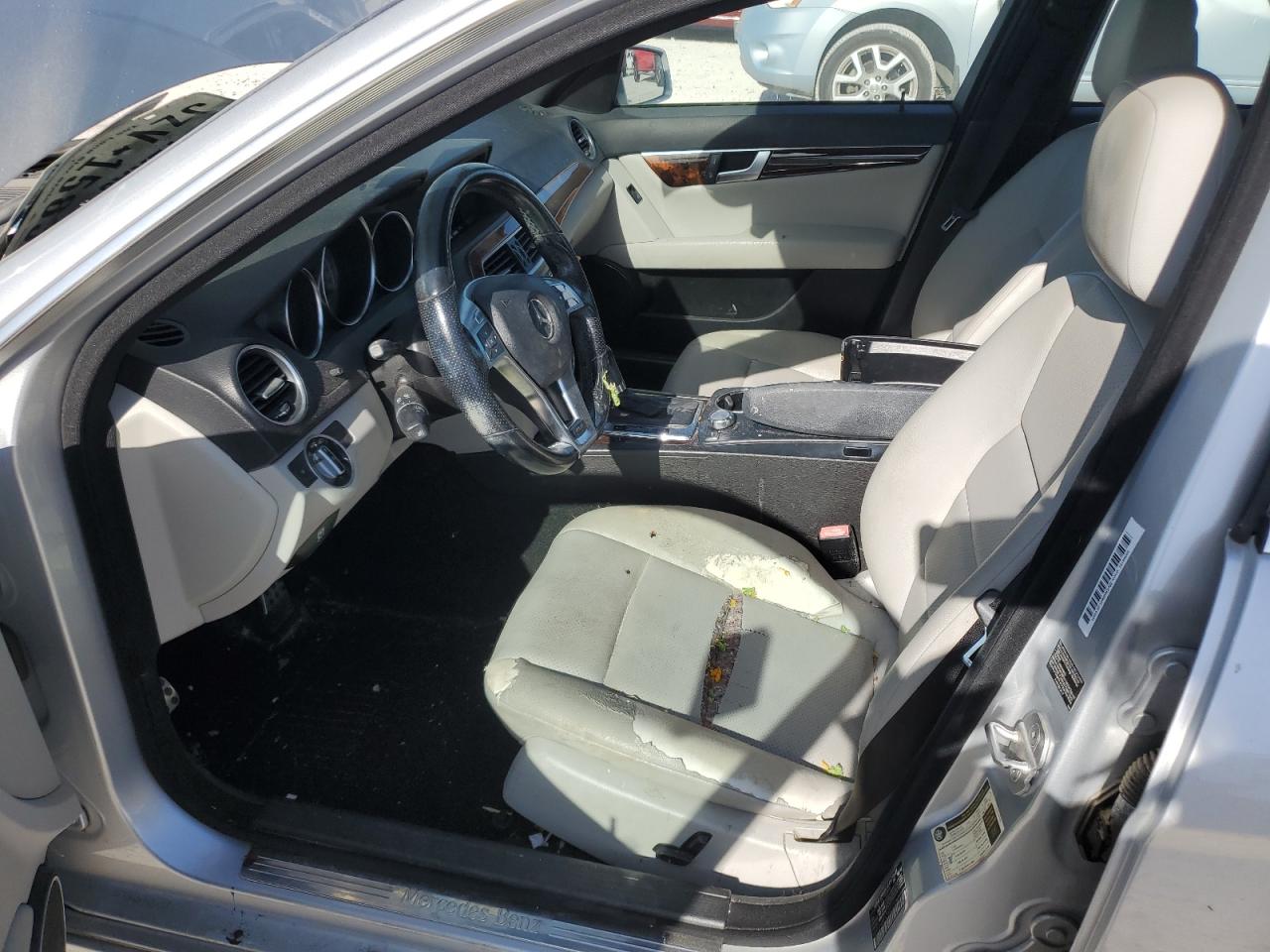 WDDGF4HB1CR227715 2012 Mercedes-Benz C 250
