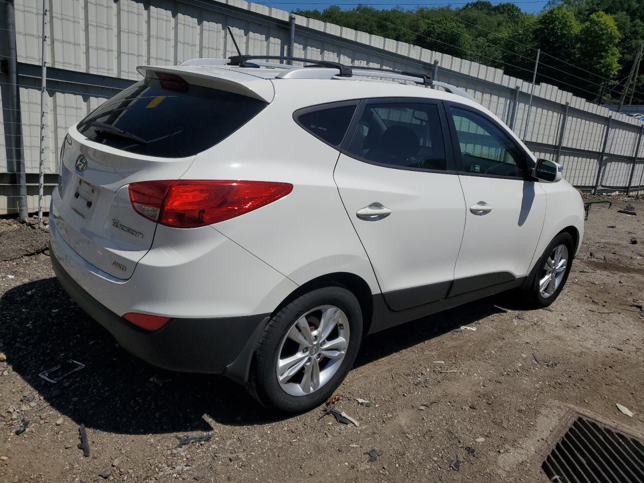 2013 Hyundai Tucson Gls vin: KM8JUCAC9DU690005