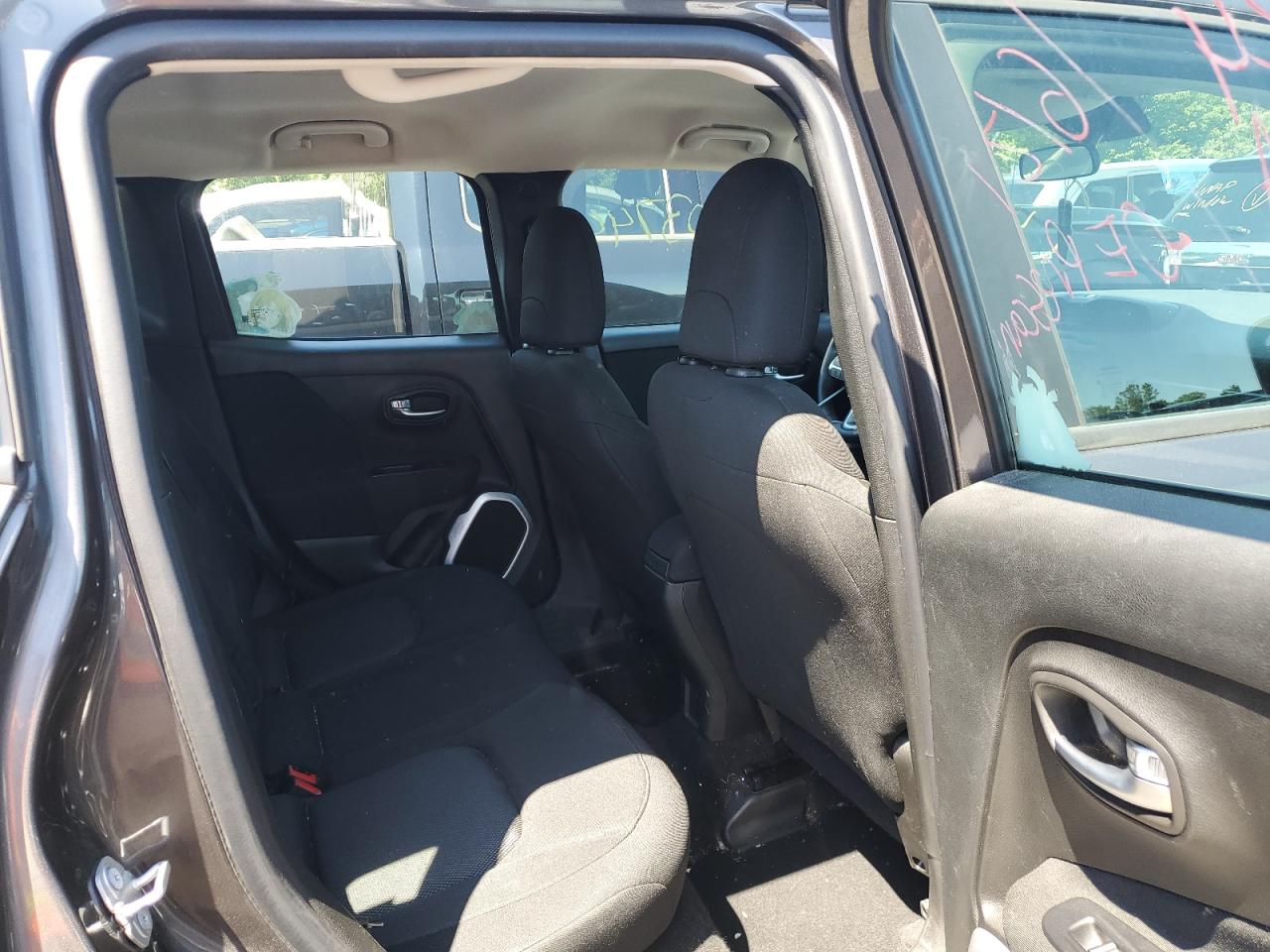 ZACCJBABXJPJ57257 2018 Jeep Renegade Sport