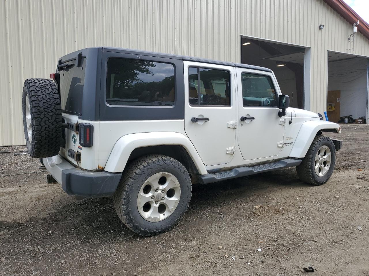 2013 Jeep Wrangler Unlimited Sahara vin: 1C4HJWEG6DL611325