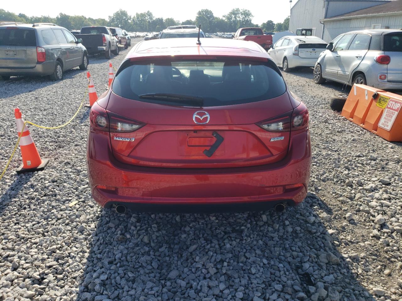 3MZBN1L33JM269305 2018 Mazda 3 Touring