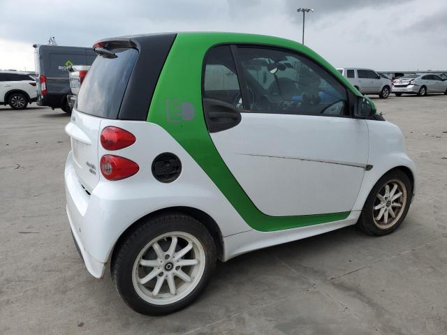 VIN WMEEJ9AA6FK830365 2015 Smart Fortwo no.3