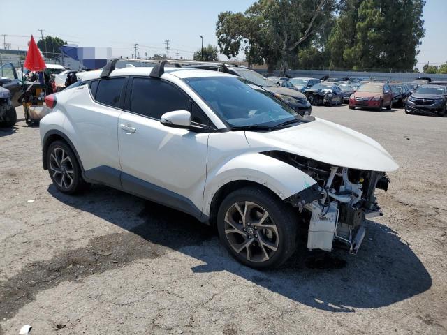 JTNKHMBX1L1087162 Toyota C-HR XLE 4