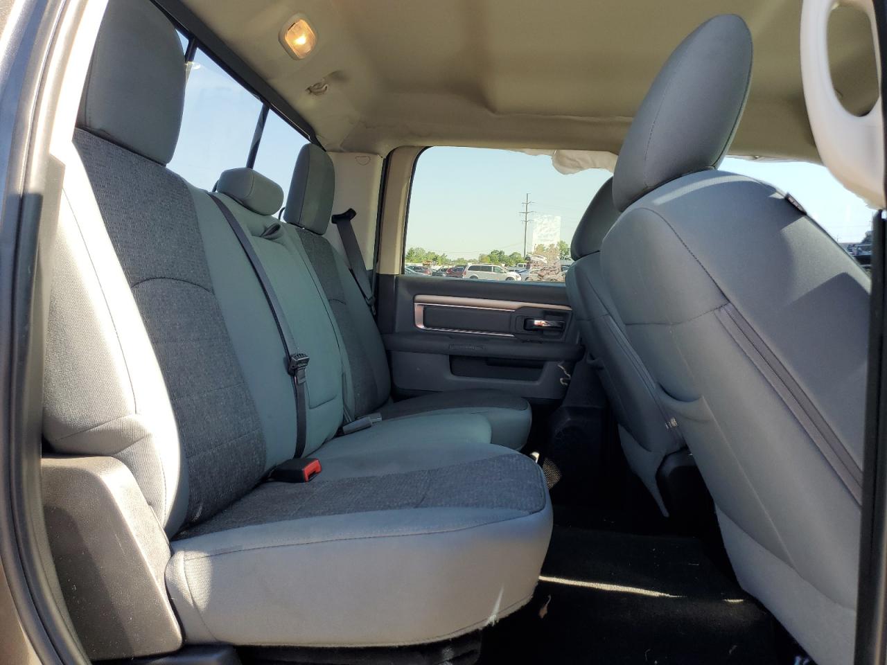 3C6RR7LT2HG525703 2017 Ram 1500 Slt