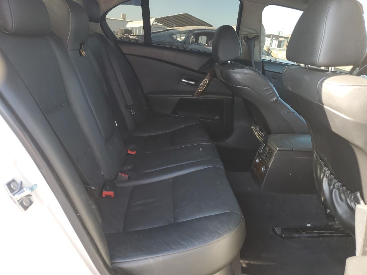 WBANE73526CM32410 2006 BMW 530 I