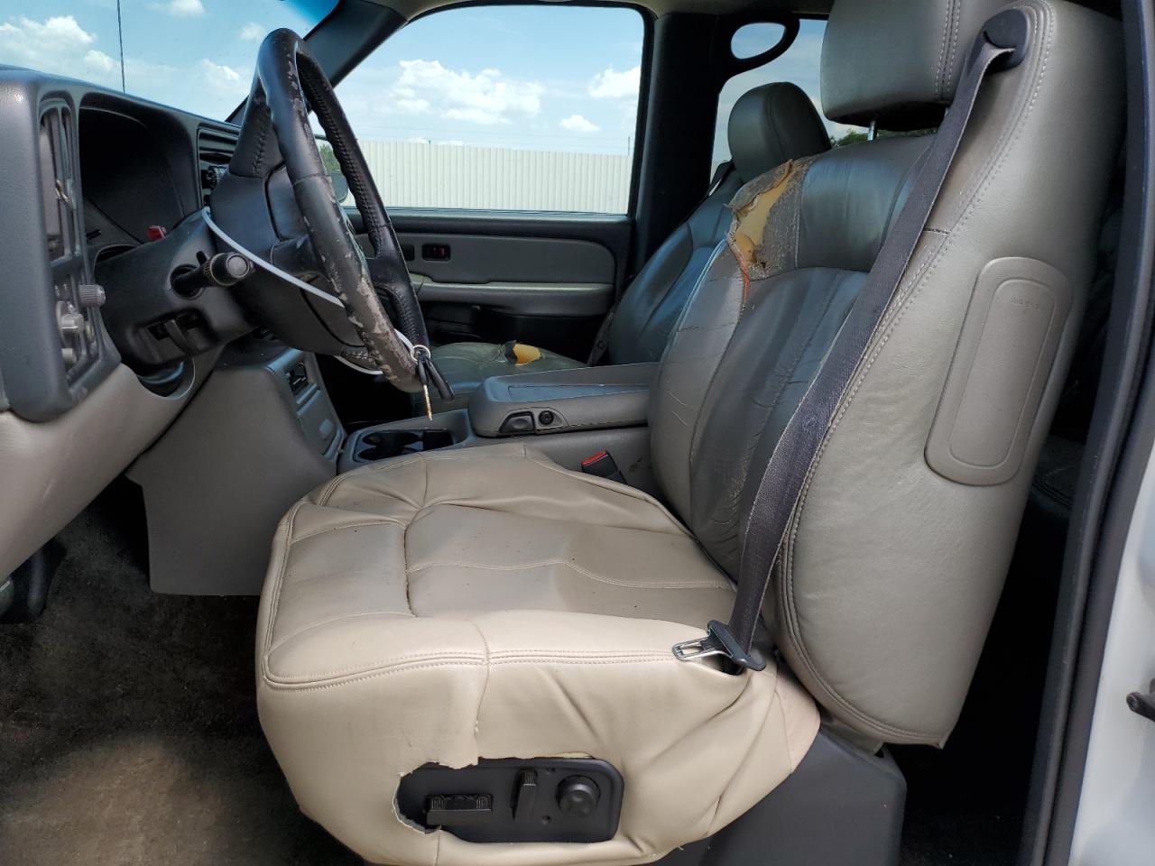 1GNEC13Z12J168702 2002 Chevrolet Tahoe C1500