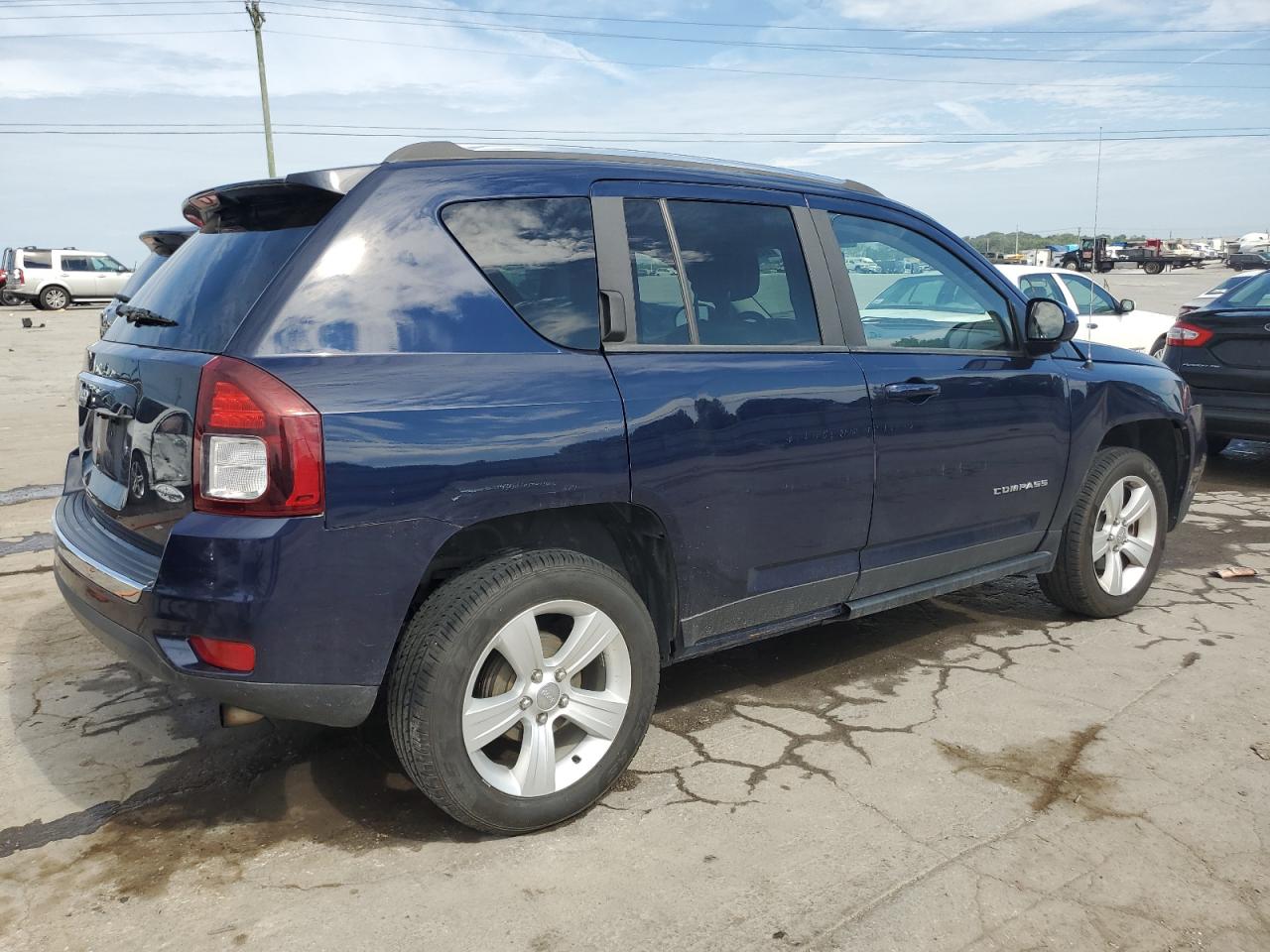 1C4NJCEA1FD304980 2015 Jeep Compass Latitude