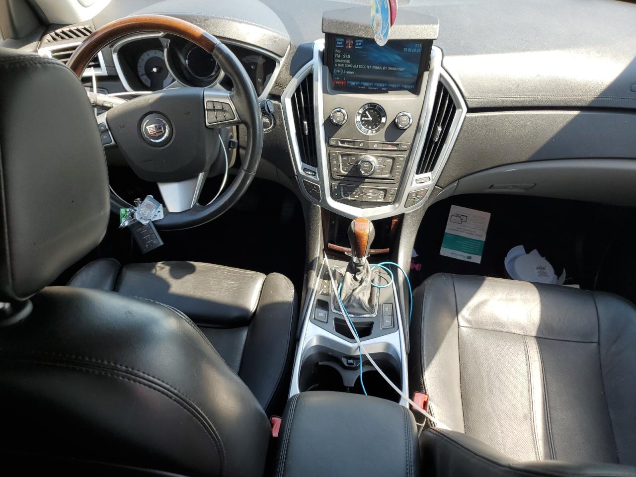 3GYFNAEY8BS671938 2011 Cadillac Srx Luxury Collection