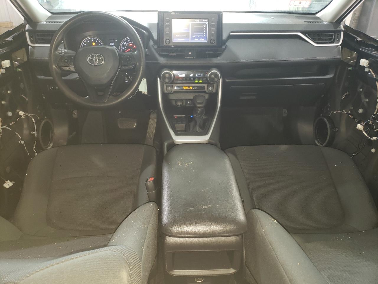 2T3G1RFV8KC019821 2019 Toyota Rav4 Le