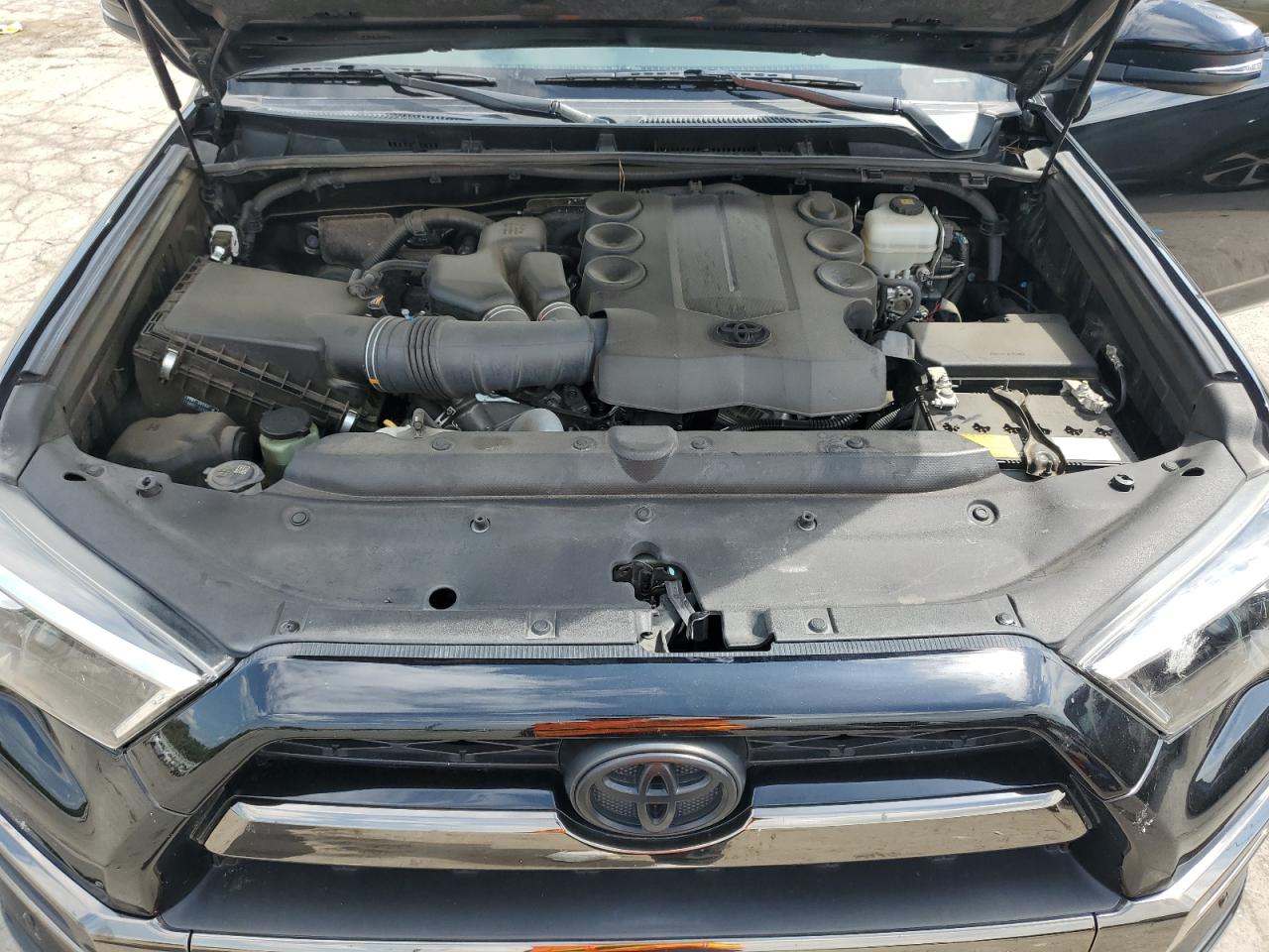 JTEBU5JR2K5674367 2019 Toyota 4Runner Sr5