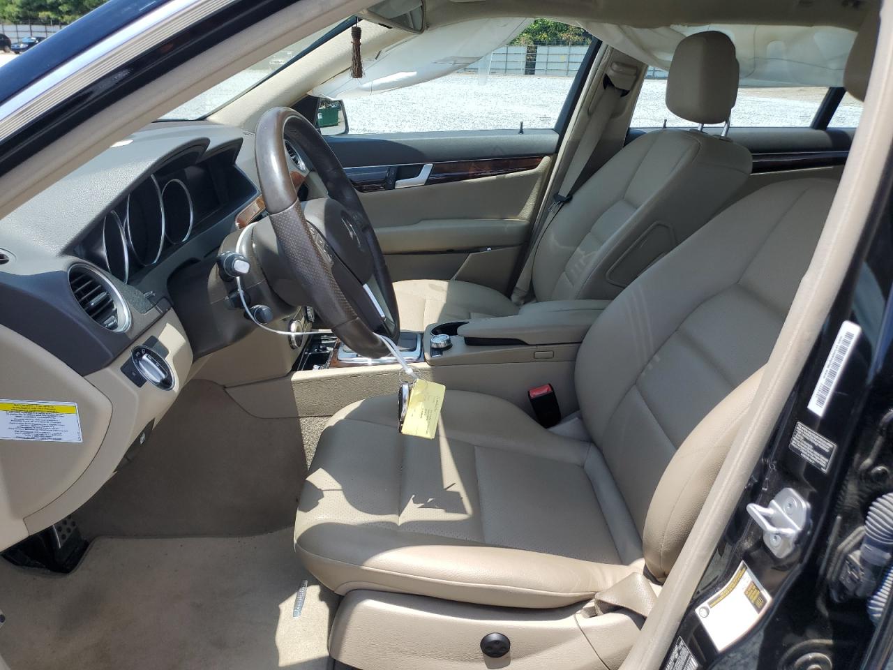 WDDGF4HBXDR271570 2013 Mercedes-Benz C 250