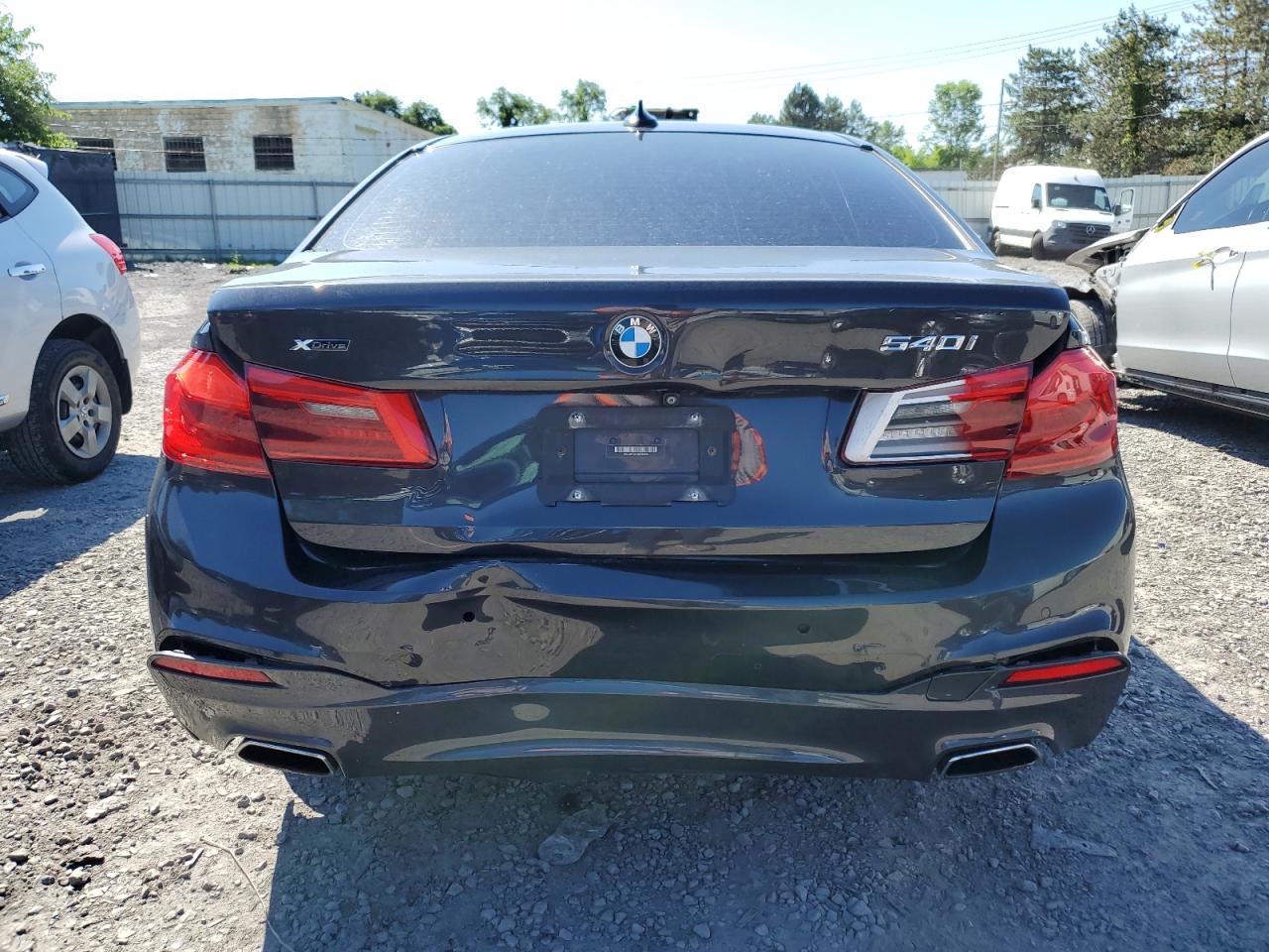 WBAJE7C57JWC54664 2018 BMW 540 Xi