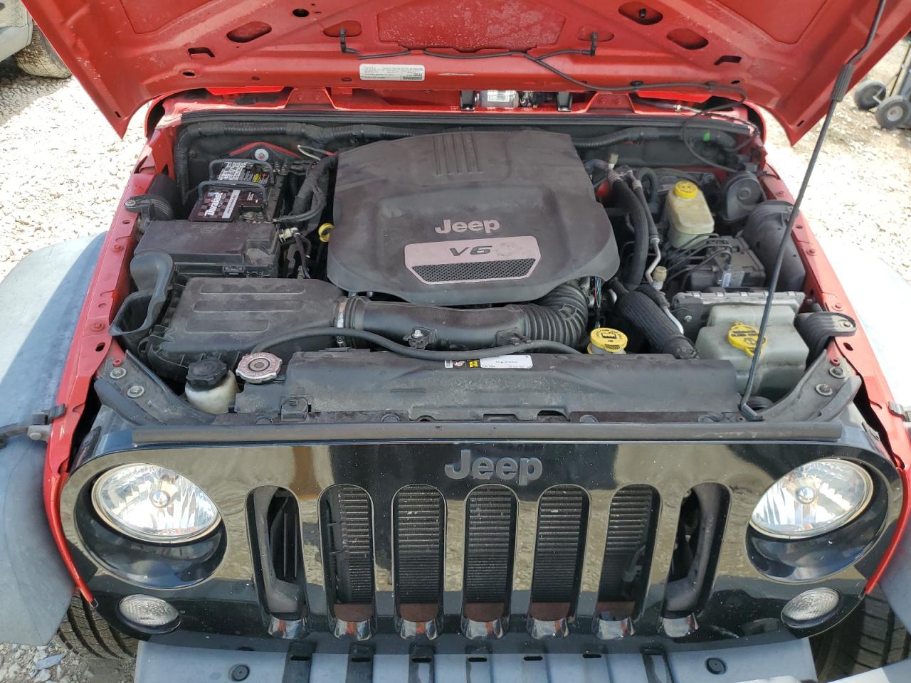 1C4BJWDG8GL164010 2016 Jeep Wrangler Unlimited Sport