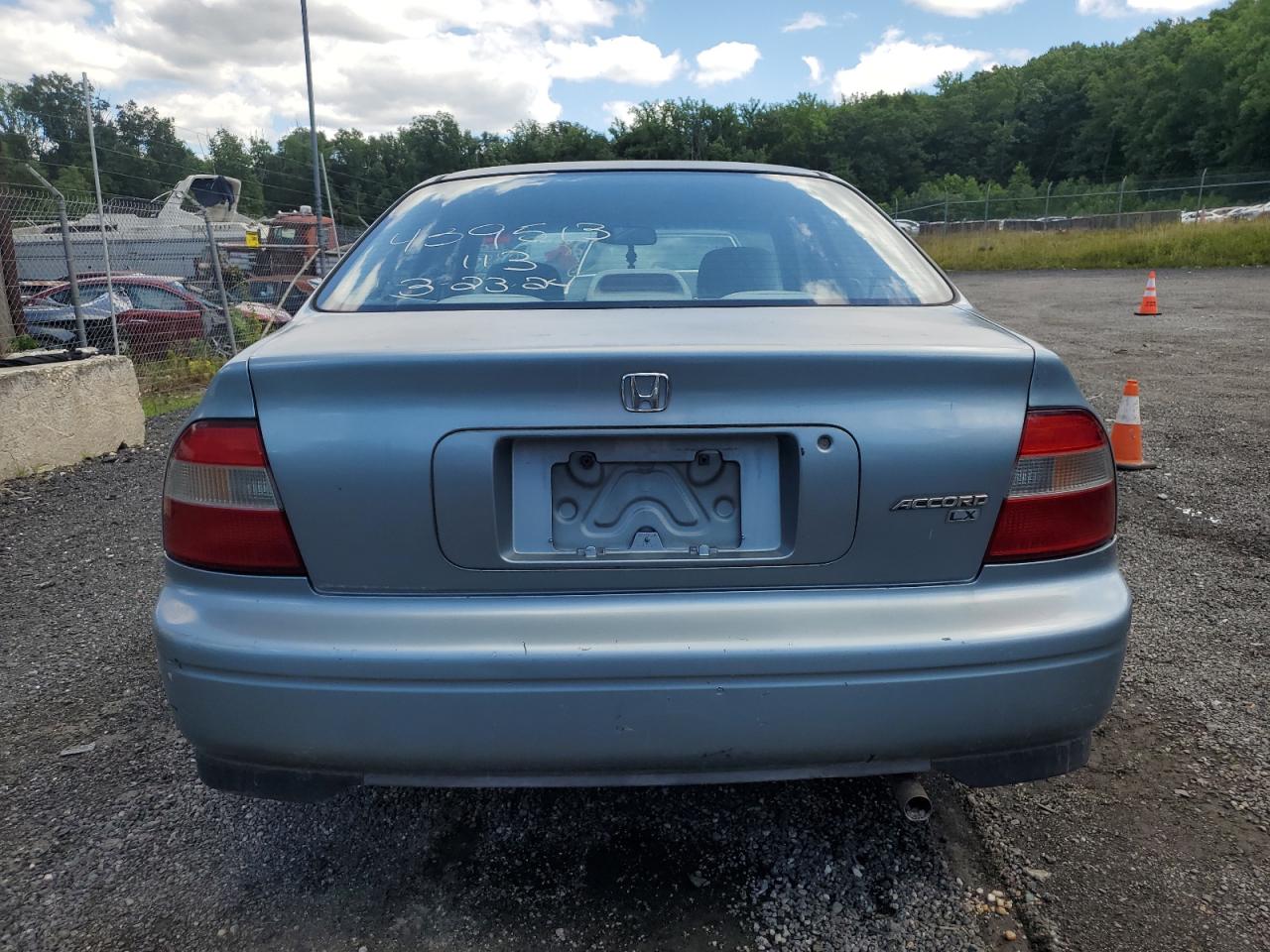 1HGCD5637SA125933 1995 Honda Accord Lx