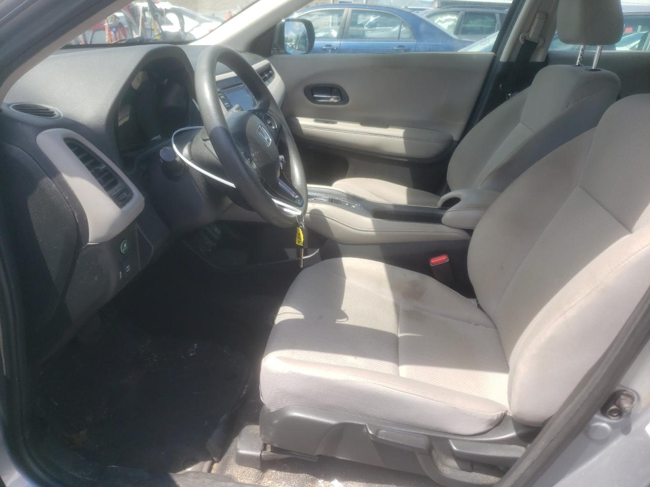 3CZRU6H32JG702812 2018 Honda Hr-V Lx