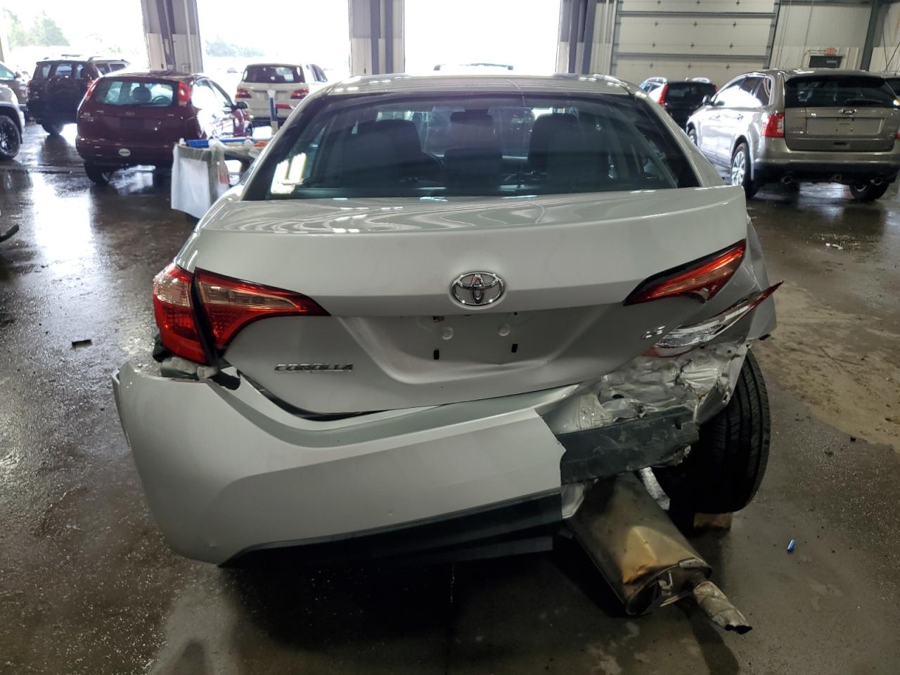 2018 Toyota Corolla L vin: 2T1BURHE5JC121664