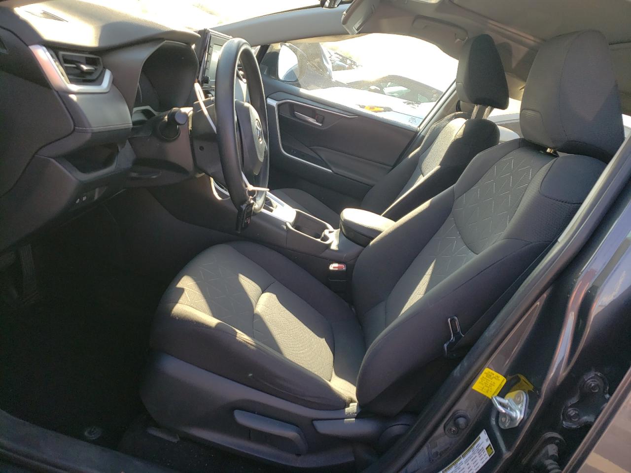 2T3P1RFV6KW042531 2019 Toyota Rav4 Xle