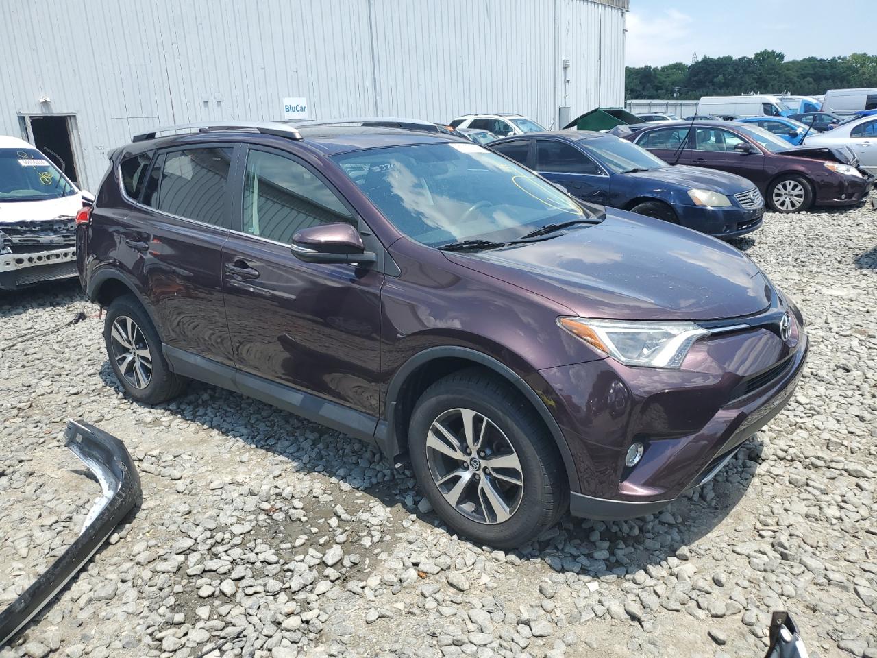 2016 Toyota Rav4 Xle vin: 2T3RFREV9GW535896