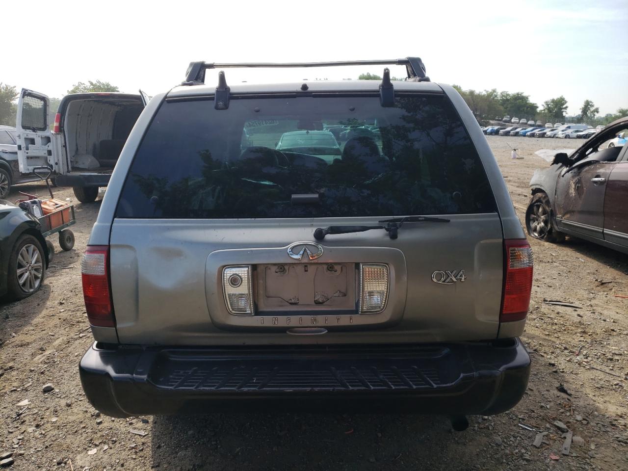 JNRDR09YX3W304373 2003 Infiniti Qx4