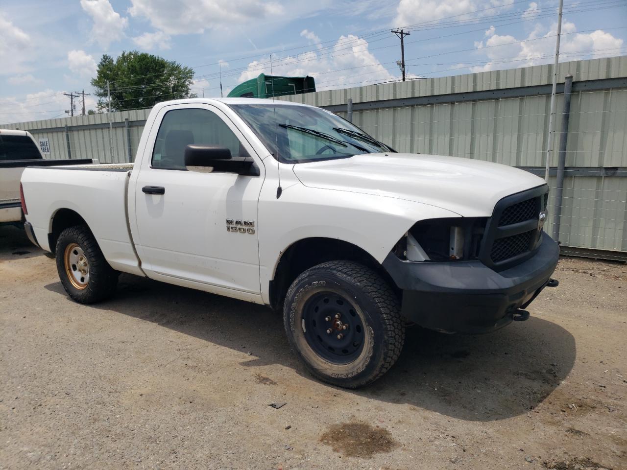 2016 Ram 1500 St vin: 3C6JR7AG0GG344553