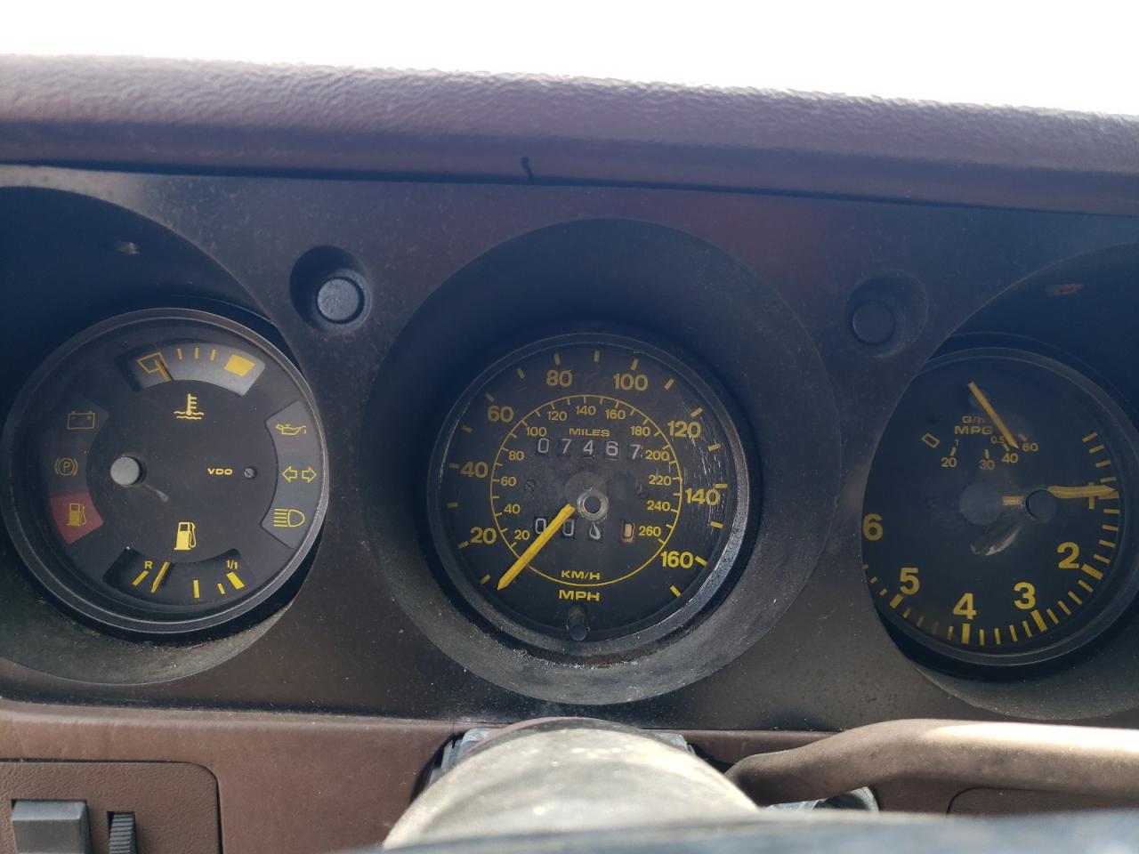 WP0AA0941EN461077 1984 Porsche 944