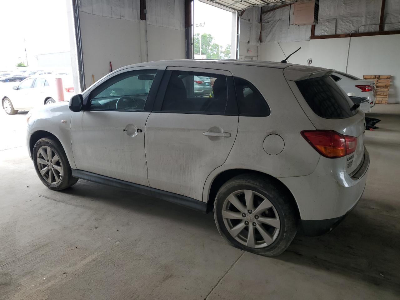 2014 Mitsubishi Outlander Sport Es vin: 4A4AR3AU5EE001189