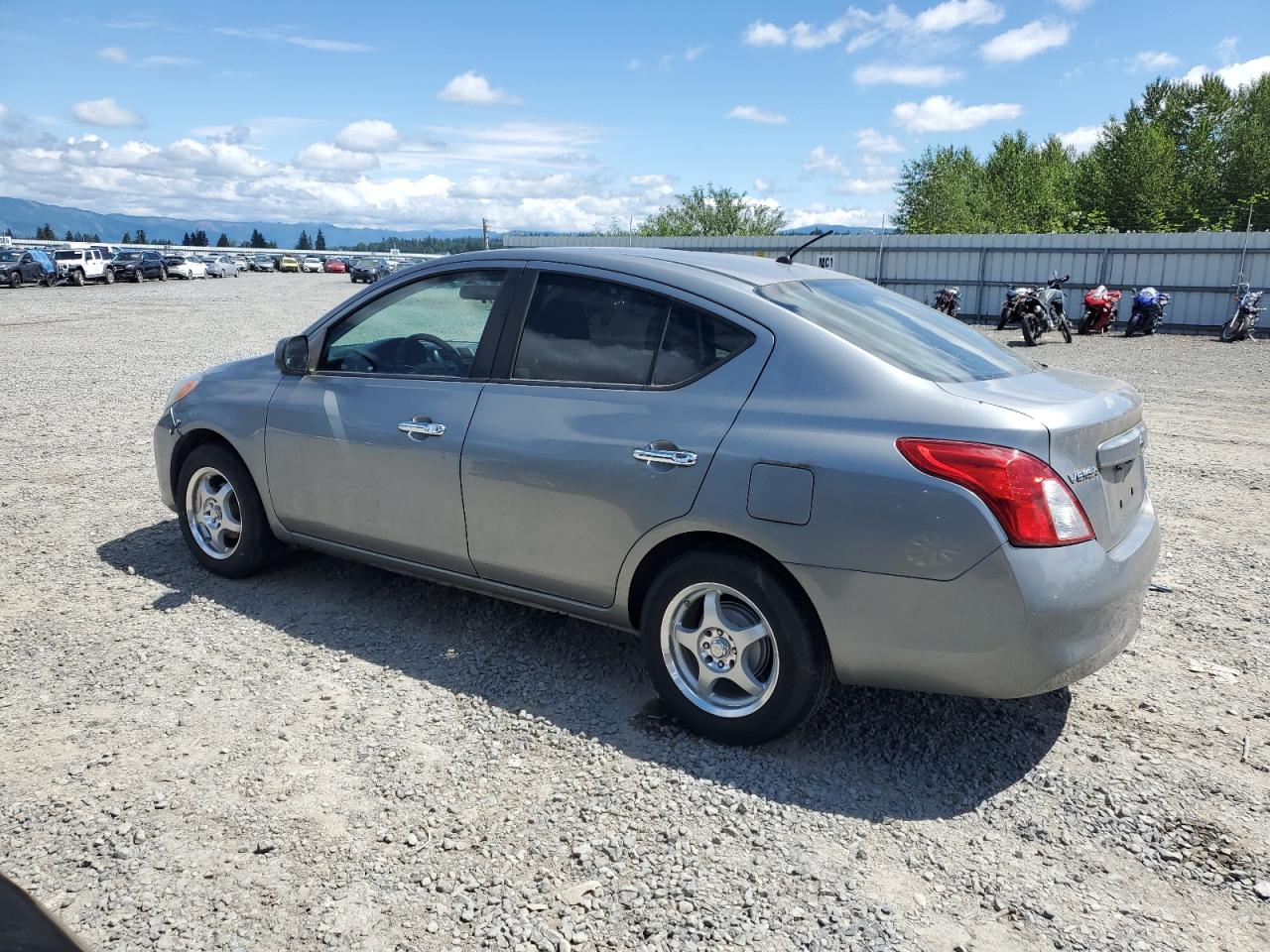 2012 Nissan Versa S vin: 3N1CN7AP3CL805696