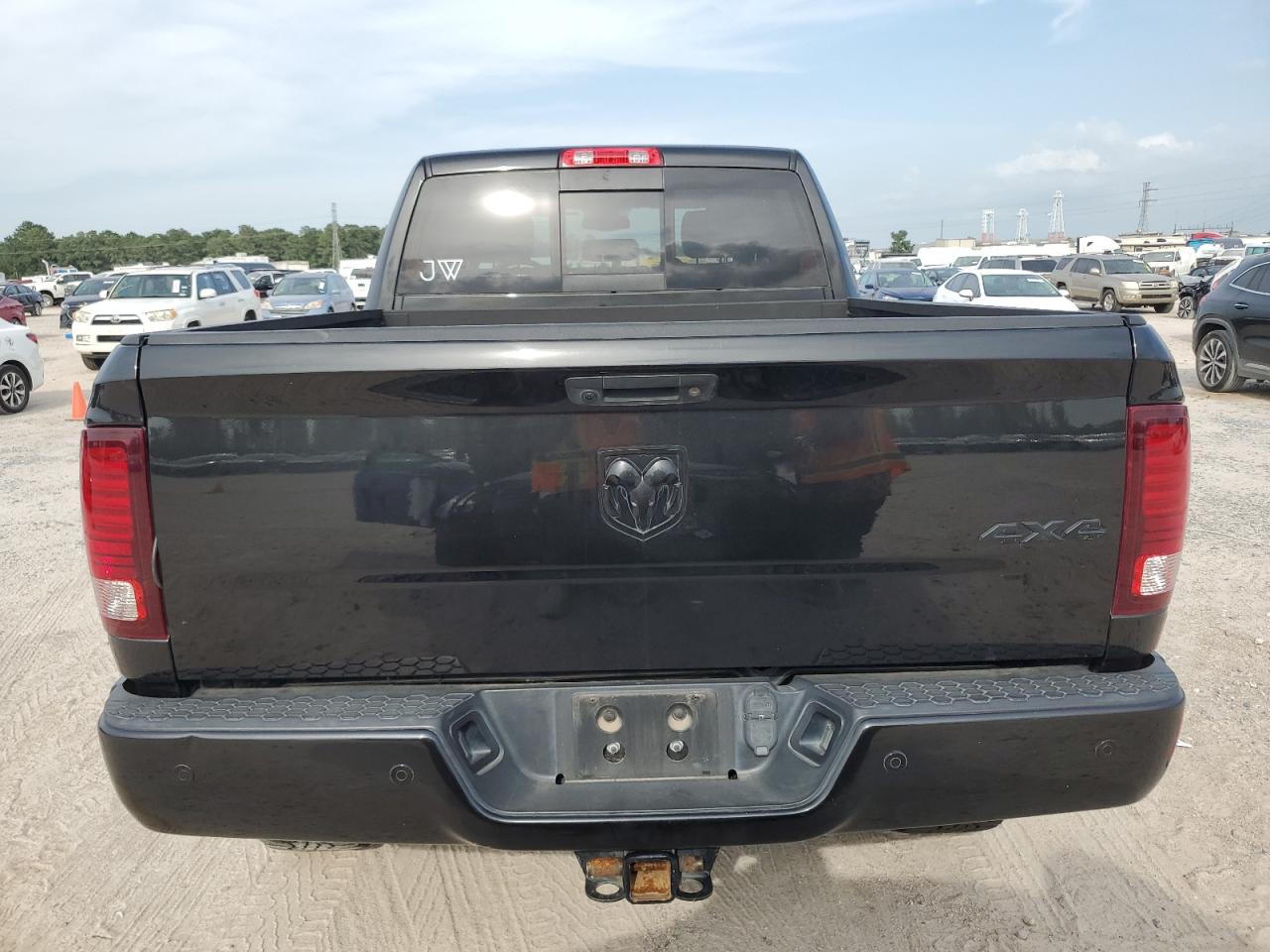 3C6UR5FL7JG366936 2018 Ram 2500 Laramie