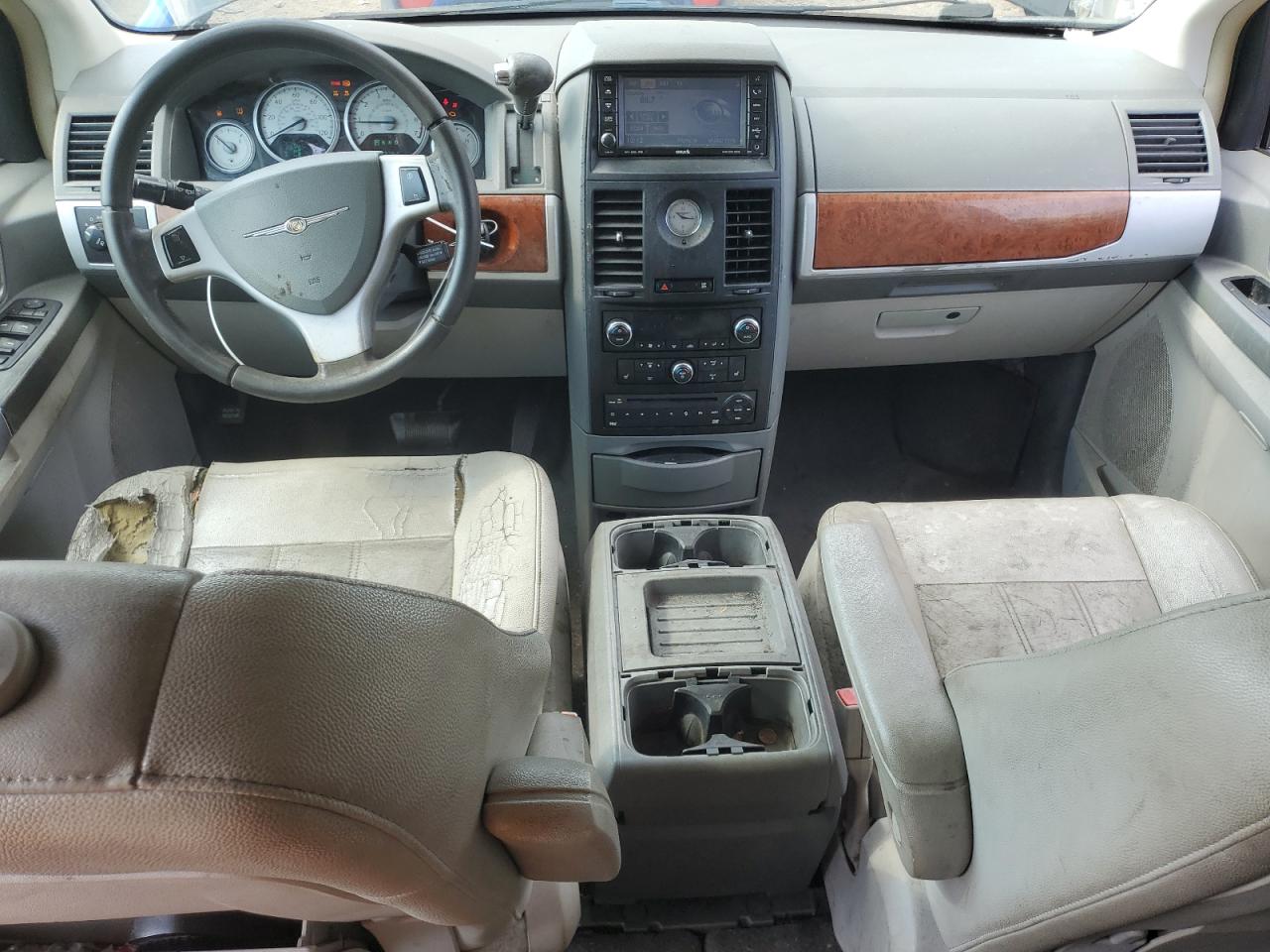 2A8HR54P48R668195 2008 Chrysler Town & Country Touring